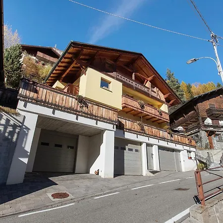 Via Dell'asilo Isolaccia